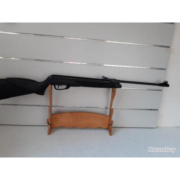 Carabine a plombs Gamo BLACK SHADOW cal.4,5mm synthetique 14joules