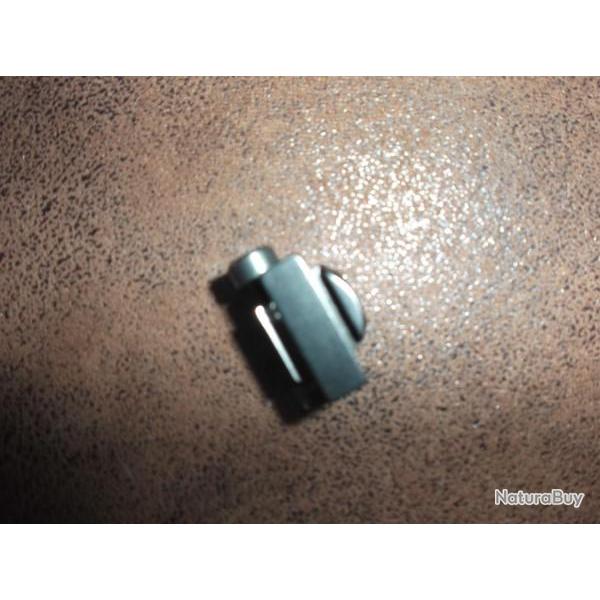 PARTIE INFERIEURE DE PIEDS AR POUR COLLIER OU RAIL  DE MONTAGE PIVOTANT EAW