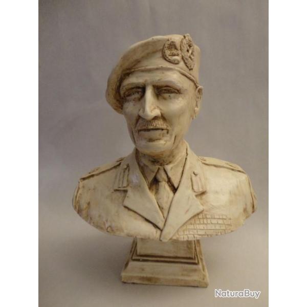 Buste du mar�chal Montgomery, pierre