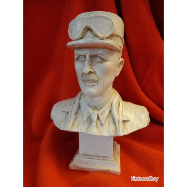 Buste du G�n�ral Leclerc, pierre