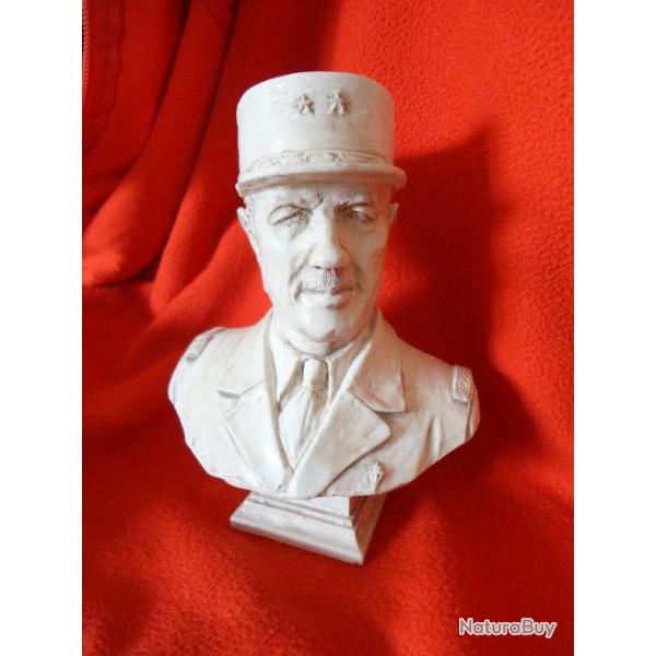 Buste du G�n�ral de Gaulle, pierre