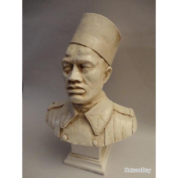 Buste tirailleur s�n�galais 14/18, pierre