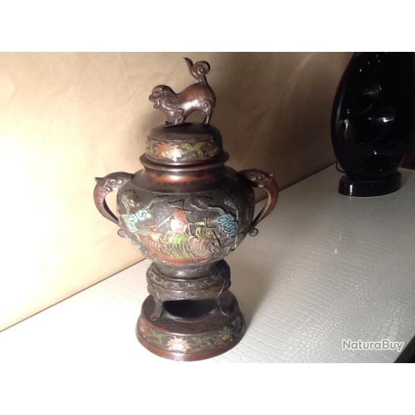 TRES BEAU CLOISONN�S CHINOIS
