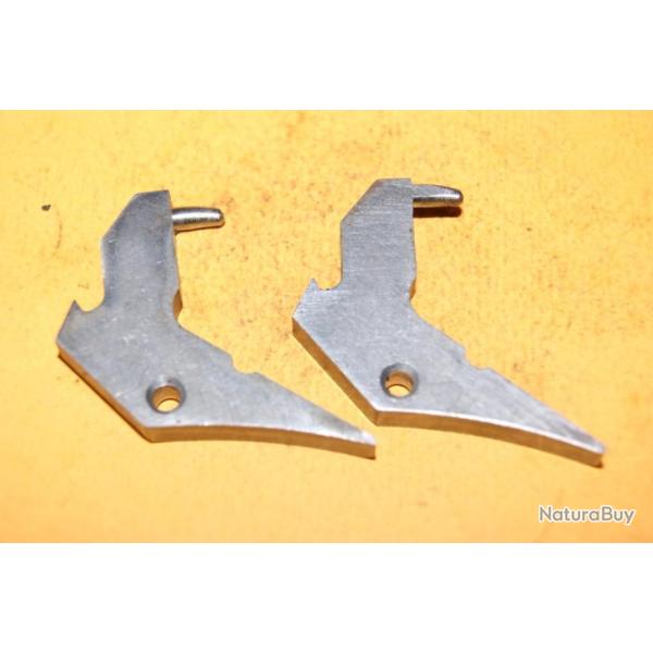 lot de 2 chiens d / g avec percuteurs de ROBUST EXTRACTEUR calibre 12 (s7s9/12)