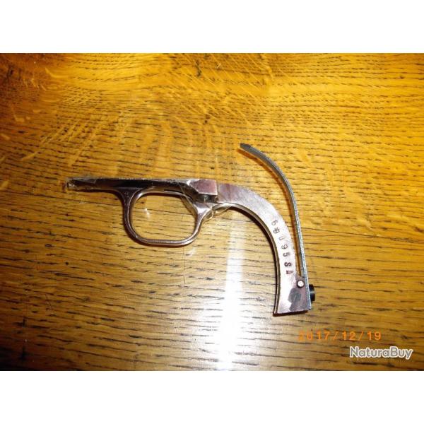 Partie inf�rieure de Poign�e de Colt saa ( trigger guard)