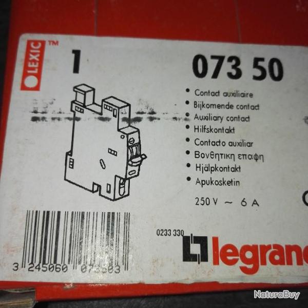 Contact auxiliaire pour disjoncteur et interrupteur Legrand neuf