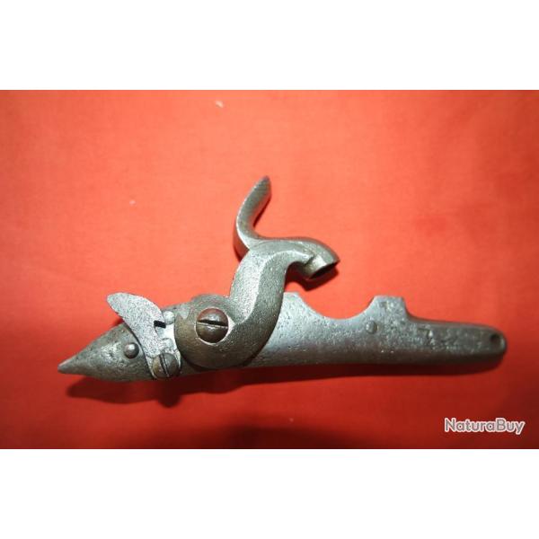 Belle platine � percussion avec s�curit� sur le chien PL00