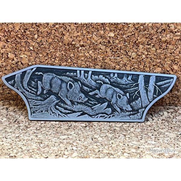 GRAVURE LUXE R8 SANGLIERS FACE DROITE