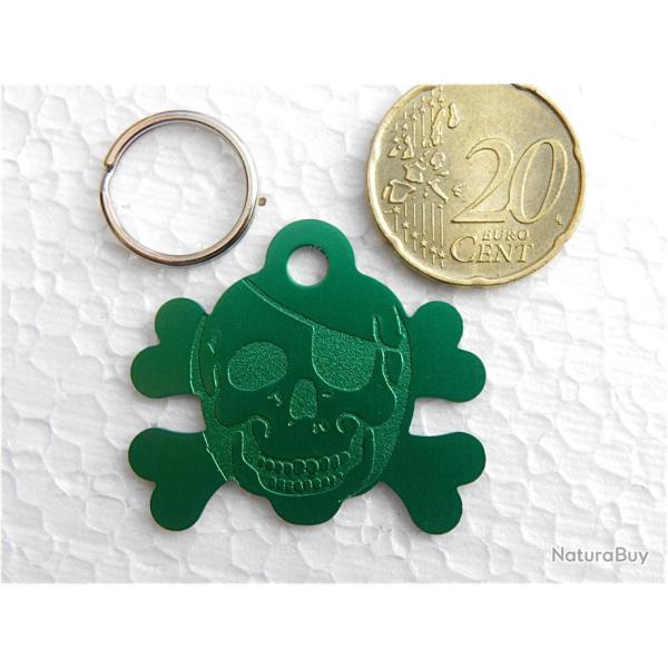 MEDAILLE Grav�e chien corsaire verte petit modele gravure, personnalisation offerte