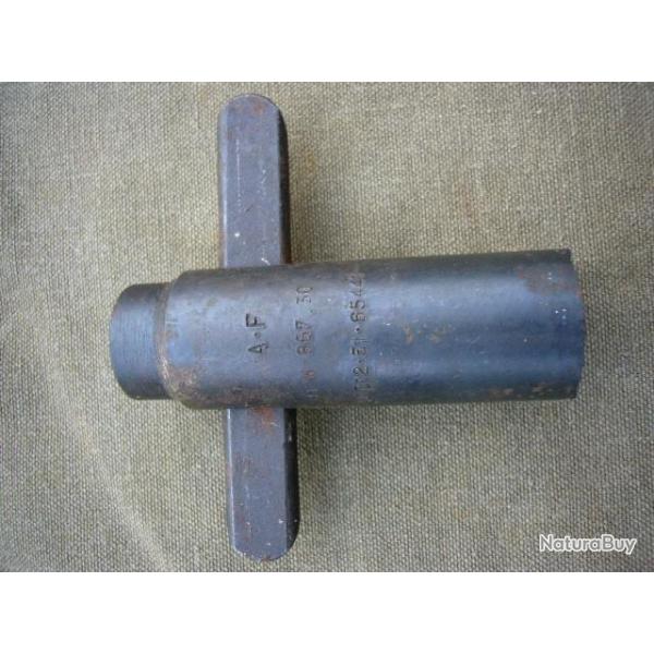 Cl  douille combine 41-W-867-30 trpied mitrailleuse Browning cal.30 type US WW2 Jeep Willys