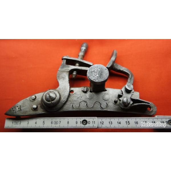 PL28..Platine  Chenapan fonctionnel 18m