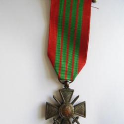 RARE CROIX DE GUERRE 1939 FABRICATION DE "MILAN" / FFL LIBERATION