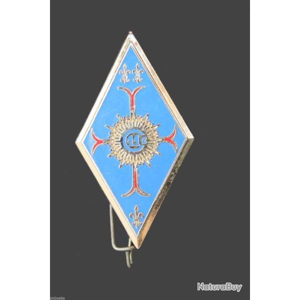 11� r�giments de cuirassiers (nom du fabricant illisible au dos de l'insigne)