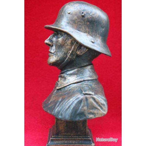 Buste sur socle repr�sentant un Soldat Allemand de 1914-1918