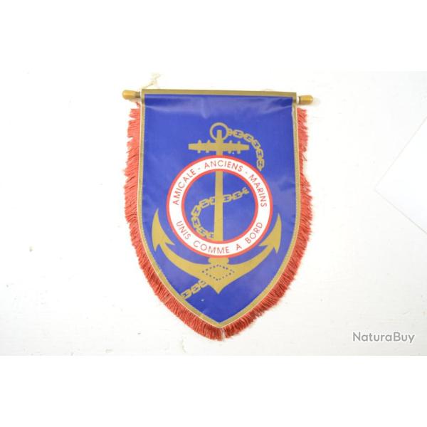 Fanion Amicale des anciens marins, unis comme � bord