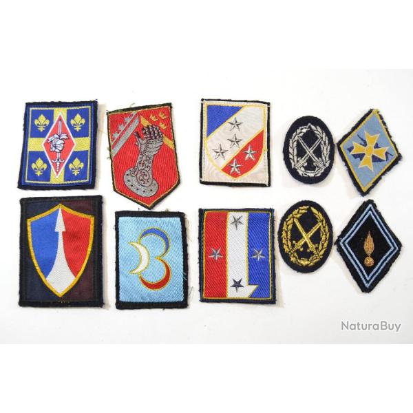 Lot insignes tissu brod�s, attribut de fonction, �cusson Arm�e Fran�aise