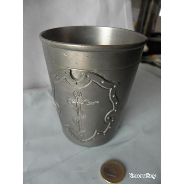 vintage Gobelet en �tain motif b�ton d'Esculape L'�tain � la rose, timbale motif caduc�e