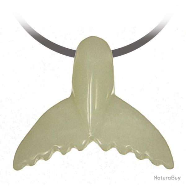 Pendentif pierre perc�e queue de baleine en jade de Chine