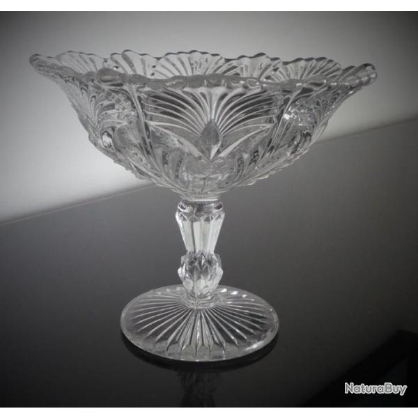 Jolie petite coupe " Palmier " en verre moul� des ann�es 30-Objet de vitrine-collection