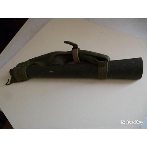 + PIOCHE US DANS L ETUI