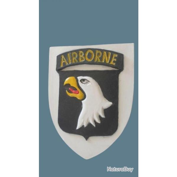 Blason Artisanal de la 101� Airborne ( Polychrome) avec accroche au dos