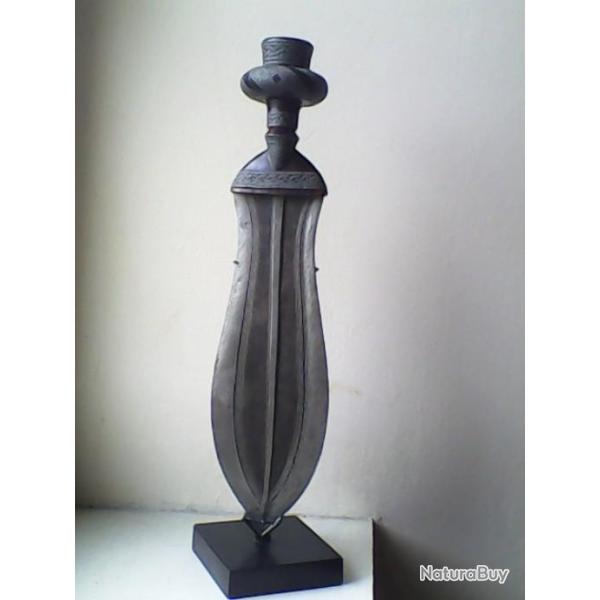 Tr�s beau couteau Ikul Kuba RDC
