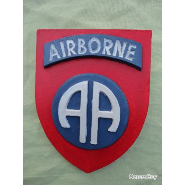 Blason 82�me Airborne - Polychrome - avec accroche