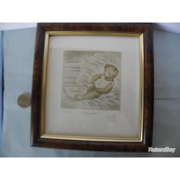gravure ours sportif sign et numrot encadree 18.5 x 20 cm