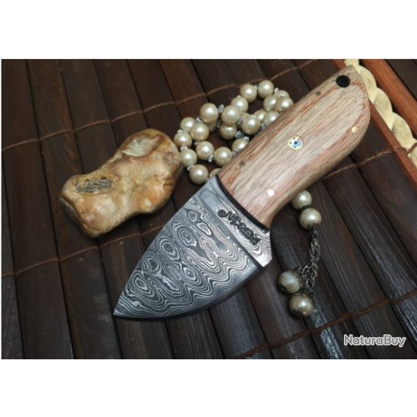 Petit couteau de chasse artisanal - Full Tang - Acier Damas - Couteau de cou