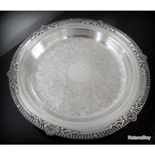 Plat ancien XIX�me m�tal argent� anglais bordure � d�cor de coquilles, feuilles d'acanthe et godron