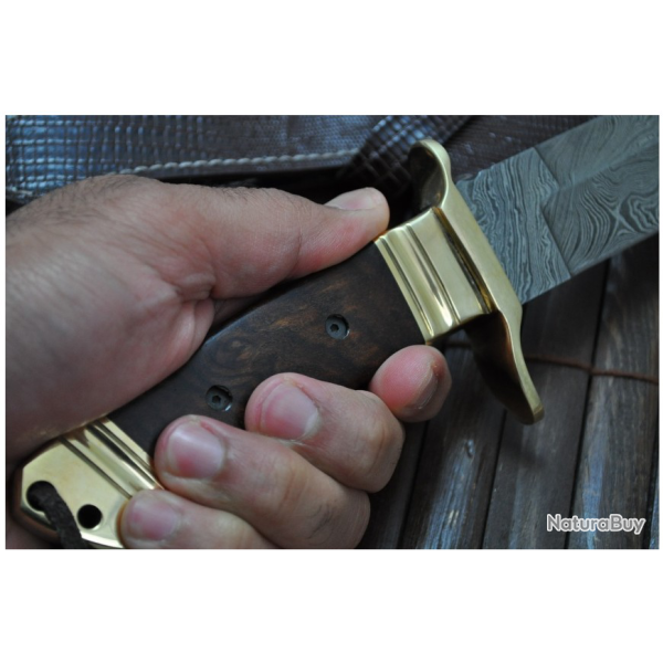 Couteau de chasse Bowie � lame fixe  avec gaine (2)