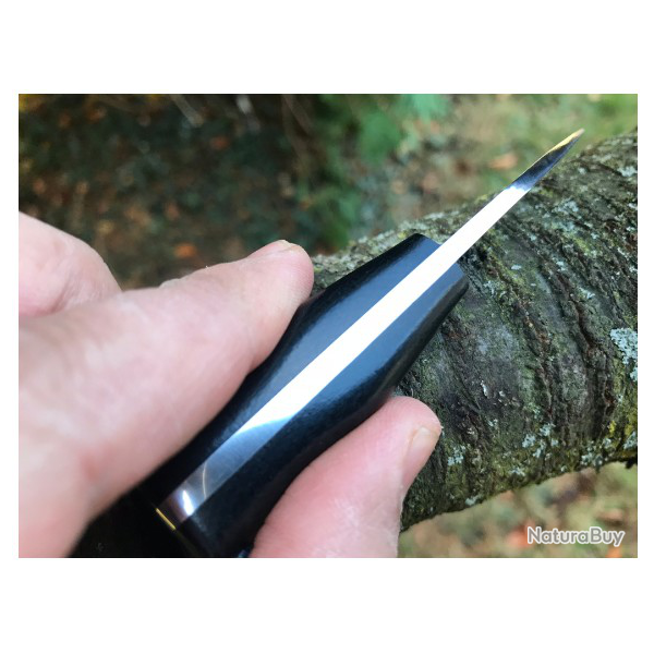 Petit couteau de chasse � lame fixe (2)