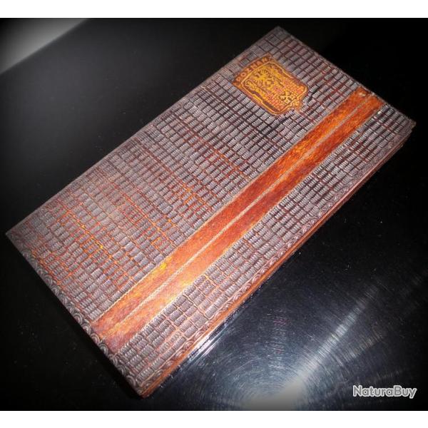 Boite  cigarettes en bois ouvrage-Objet de collection-Blazon-Armoiries de POZNAN