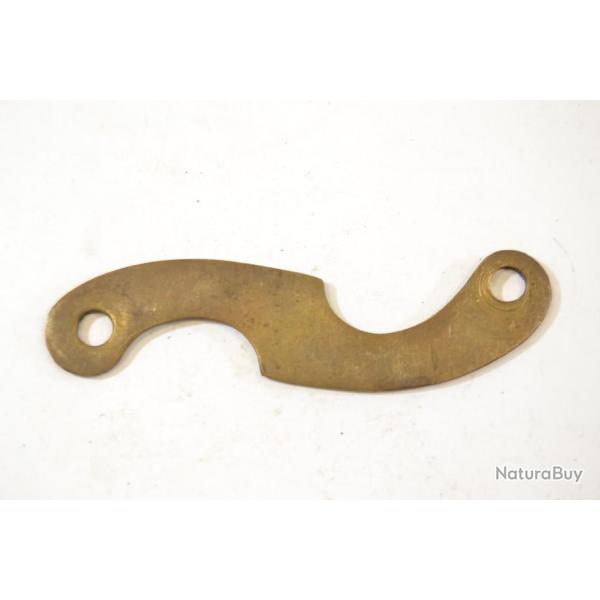 Contre platine en laiton. Pistolet ou fusil � poudre noire, restauration (L)