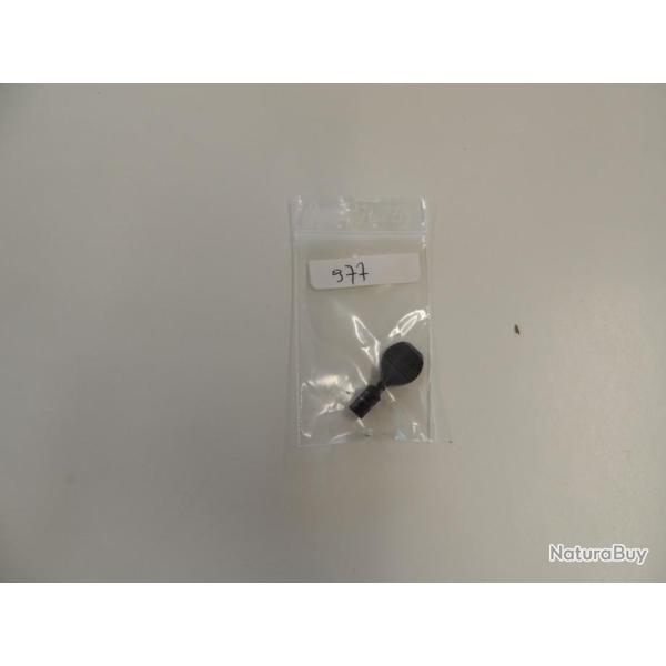 REM 977 DOIGT D ARMEMENT