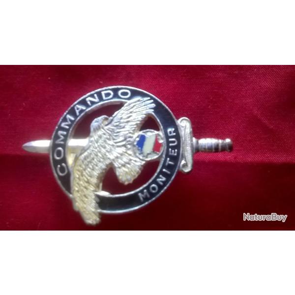 CENTRE COMMANDO MONITEUR