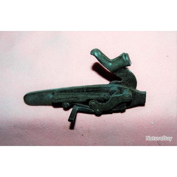 PL101 Platine � percussion central cot� gauche