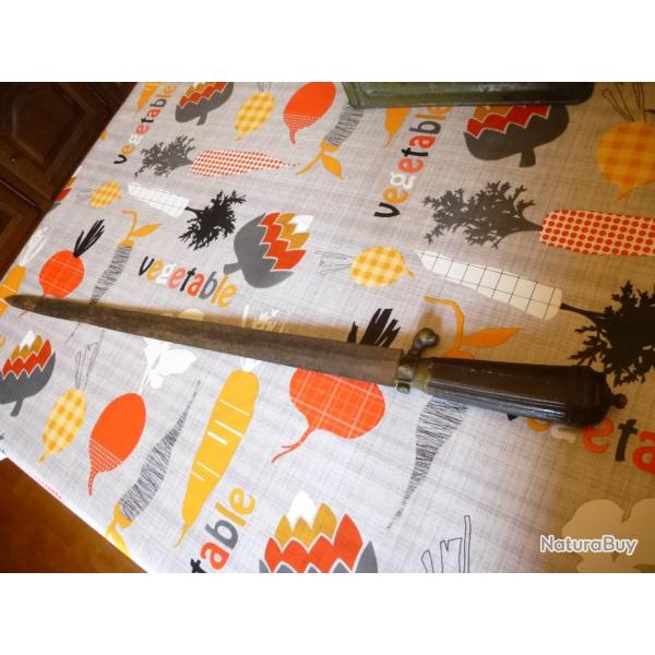 + DAGUE A LOUP OBJET DE GRENIER A RESTAURER