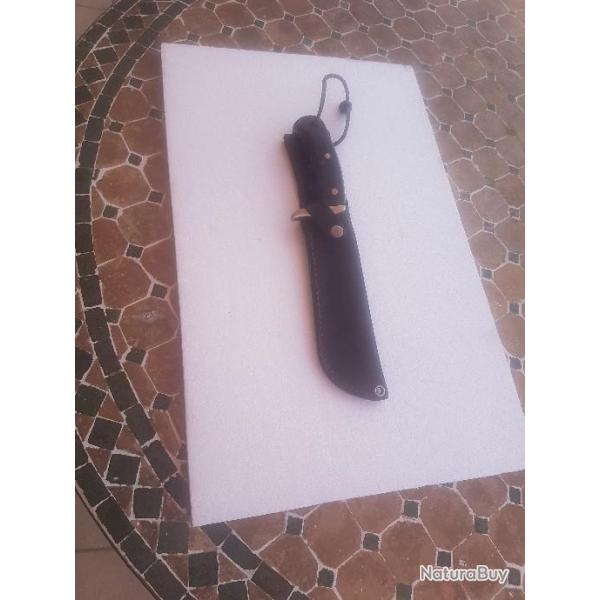 grand poignard chasse