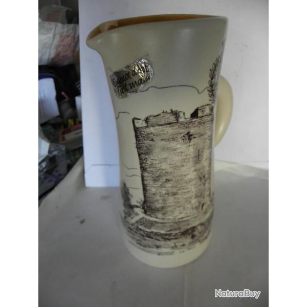 pichet tours de guise Chevaliers templiers prieur� de sion  fait main ceramique