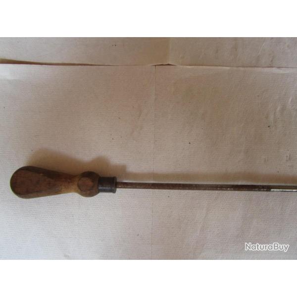 BAGUETTE DE NETTOYAGE POUR FUSIL ET MITRAILLEUSE A  POIGNE PIVOTANTE