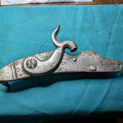 Platine &agrave; percussion transform&eacute;e peux &ecirc;tre reconditionn&eacute;e, pr&eacute; 18-19&egrave;.  PL N&deg;117...2026