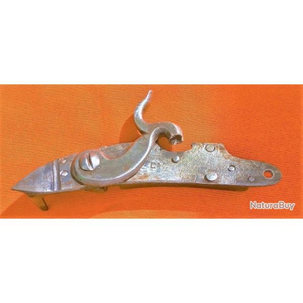 Platine � silex transform�e peux �tre reconditionn�e, pr� 19�. PL 117...  (Livr� par Happy post 11�)