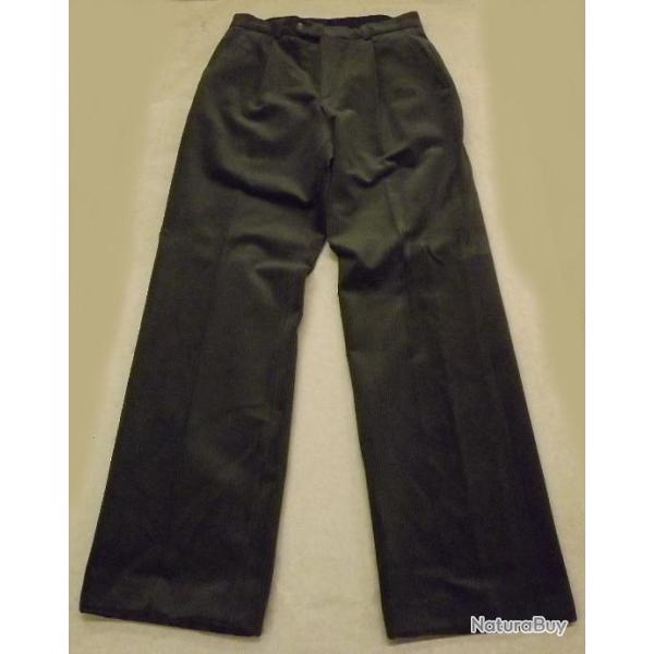 Pantalon en velours Marque Sankt Hubertus taille 38