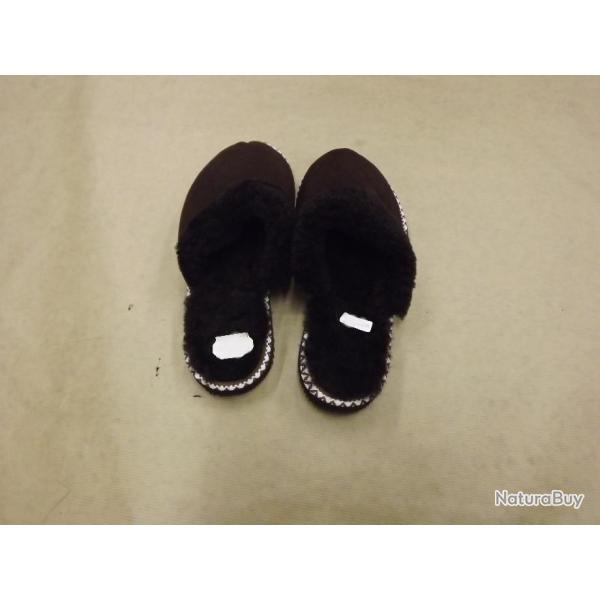 Chaussons marron femme taille 37/38 intrieur immitation agneau