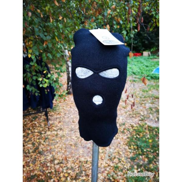 Cagoule 3 trous acrylique neuve