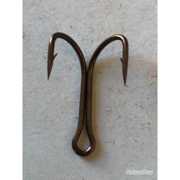 50 hame�on double n 4 idem r�f 9908 bz limerick equerre 90 degr�s p�che carnassier MUSTAD