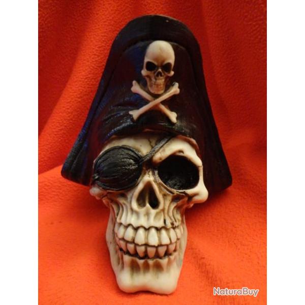 Crane t�te de mort pirate