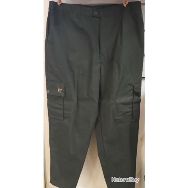 Destockage! Fuseau Somlys 556 vert taille 56