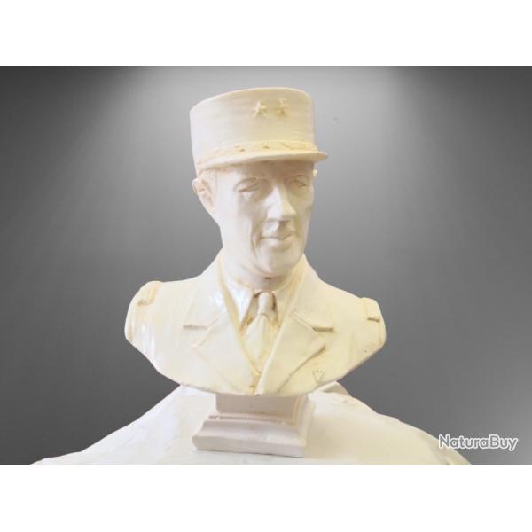 Buste du Gal de Gaulle  ( Finition bllanc cass� )